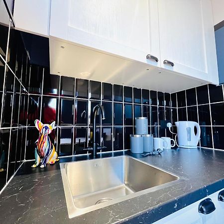 London 61 Central Studio, Ideal For Tourists High Recommend!!! Londres Exterior foto